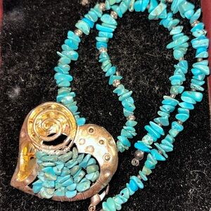Turquoise and silver heart-shaped western wear necklace